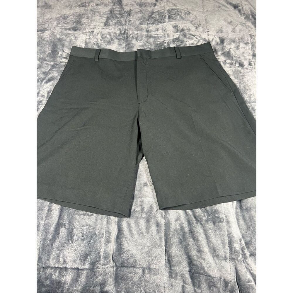 Nike Tiger Woods collection men’s shorts,‎ black size 38